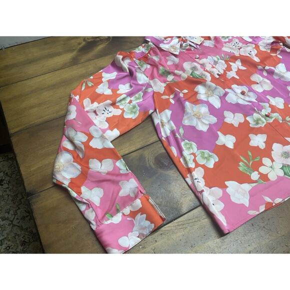 Hutch Kodie Top Women's Size Large Mixed Bouquet Floral Button Down Blouse NWT - Picture 5 of 14
